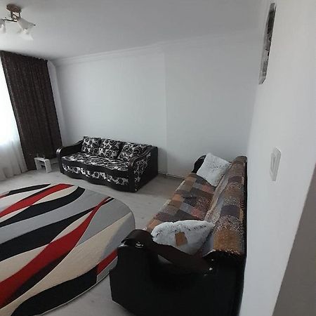 Apartament La Denis Bîrlad Kültér fotó