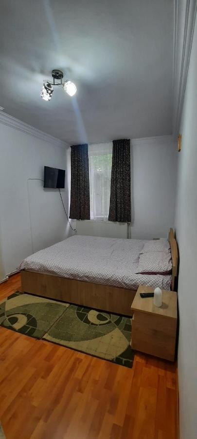 Apartament La Denis Bîrlad Kültér fotó